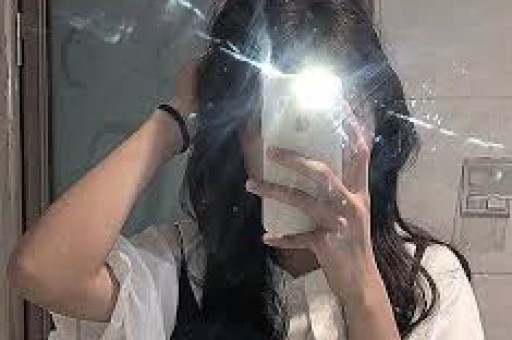 3大瓜！阿雅抄袭赵樱子当三当红小花交往多个老男星 个个离谱