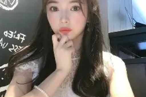 向太爆“娱乐圈大瓜”：女演员被导演白嫖男明星玩太花早早去世